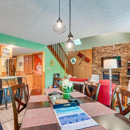 פיג'ן פורג' Smoky Mountain Cabin With Deck And Hot Tub! מראה חיצוני תמונה
